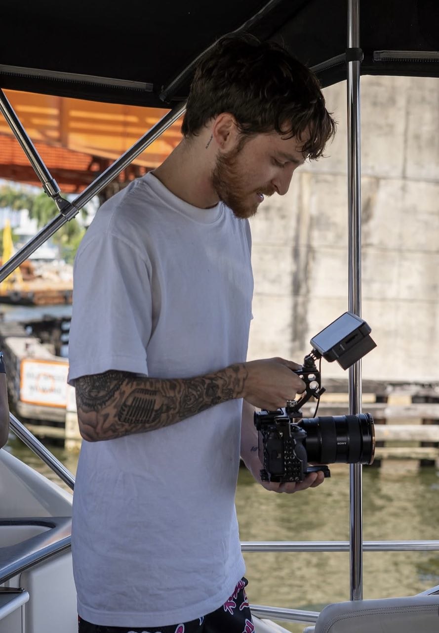 Envo shooting with a camera